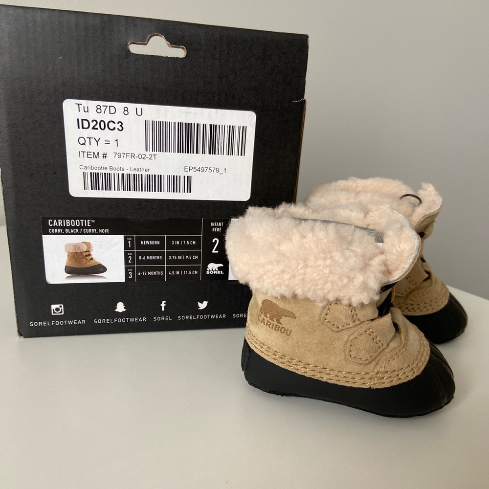 NWT Sorel Tan and Black Winter Boots